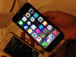 Das neue iPhone 6 gibt es in zwei Größen