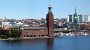 Besonders die schwedische Hauptstadt Stockholm ist eine Reise wert! (Foto: Wikimedia Commons - Jonas Bergsten / Public Domain)