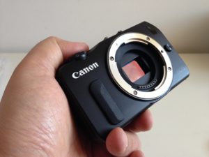 Systemkameras - wie die Canon EOS M - besitzen einen vergleichsweise großen Sensor