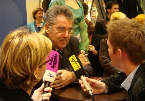 Bundespräsident Heinz Fischer bei der Präsentation seines Buches in Linz