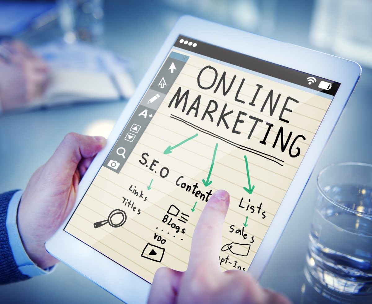 Onlinemarketing spielt heute eine große Rolle. Die Grundfrage im Bereich der Marketingprobleme: Wie können geeignete Strategien entwickelt werden?