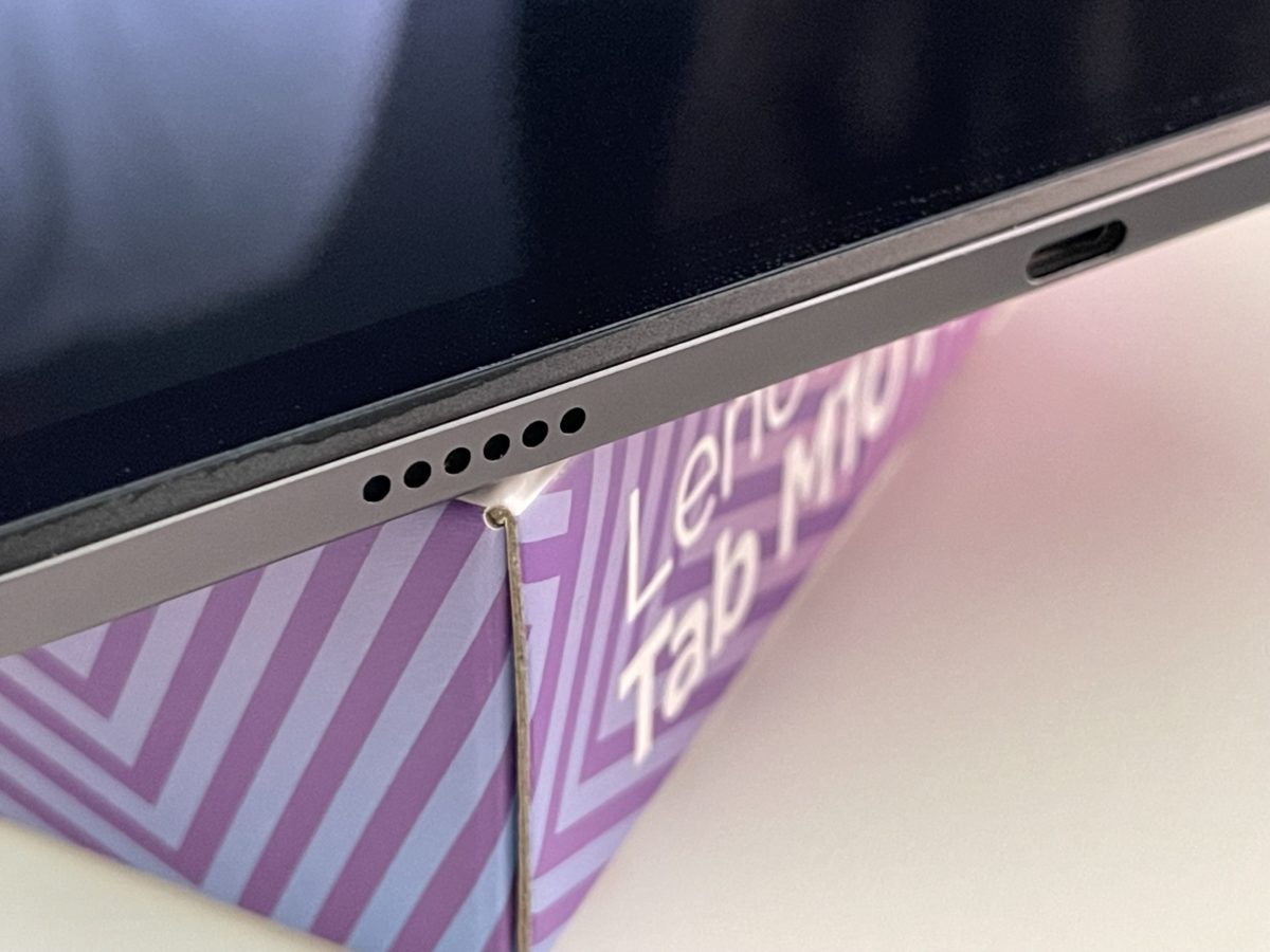 Insgesamt vier Lautsprecher gibt es beim Lenovo Tab M10 Plus 3rd Gen.