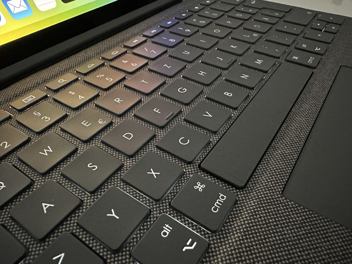 Mit einer Tastaturhülle wird das iPad Air fast schon zum Notebook