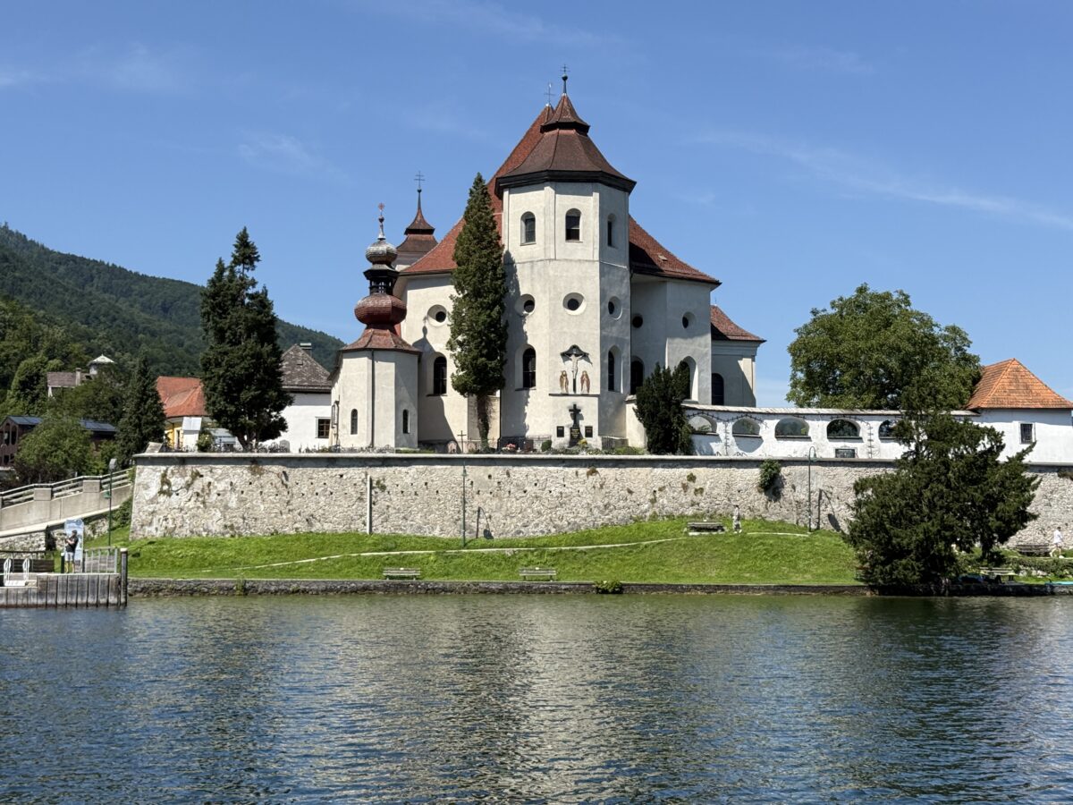 Traunkirchen am Traunsee – Insider-Guide mit Sehenswürdigkeiten & Wandertipps